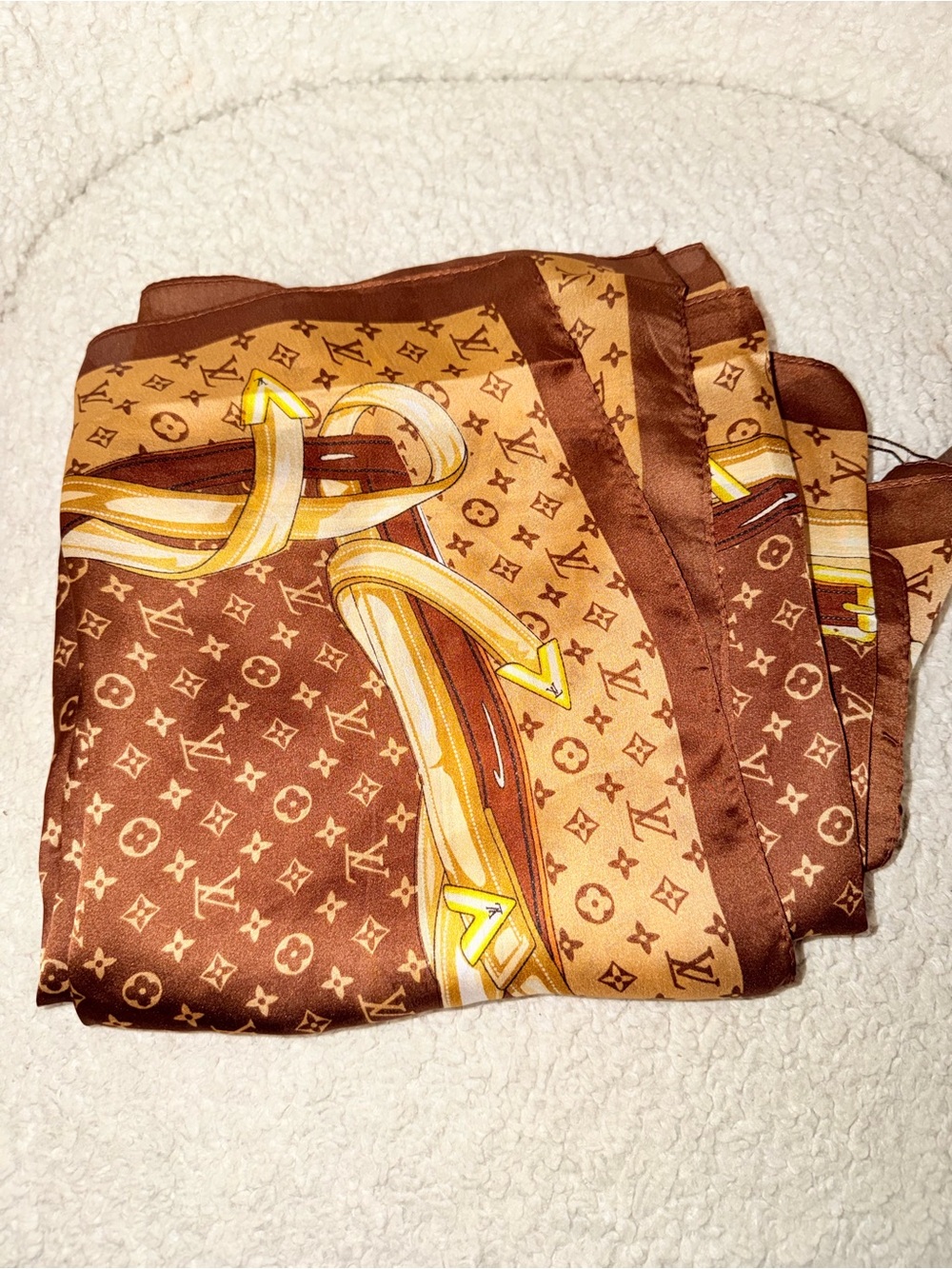 Not Authentic New women’s scarf wrap